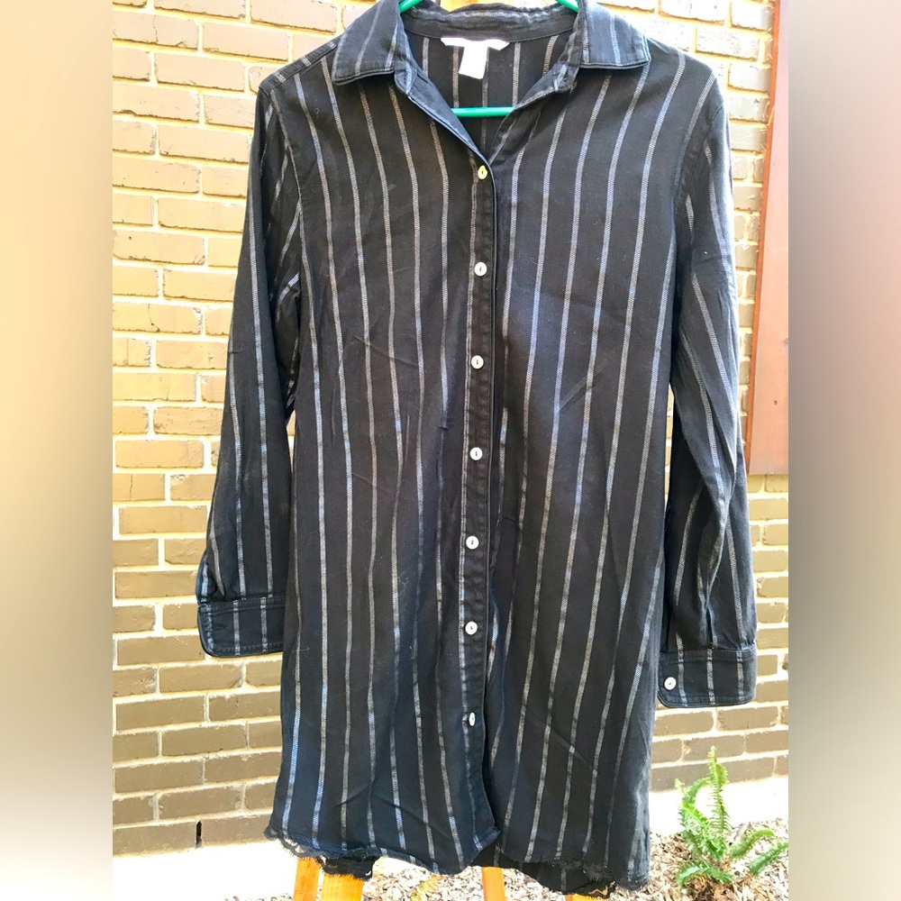 Victoria’s Secret Long Button Down with Metallic Stripes. Night gown. XS